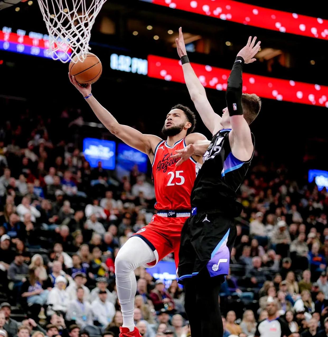 九游娱乐包含赛后NBA总决赛焦点战，明尼苏达森林狼战术微调，气氛紧张，更衣室氛围转暖的词条