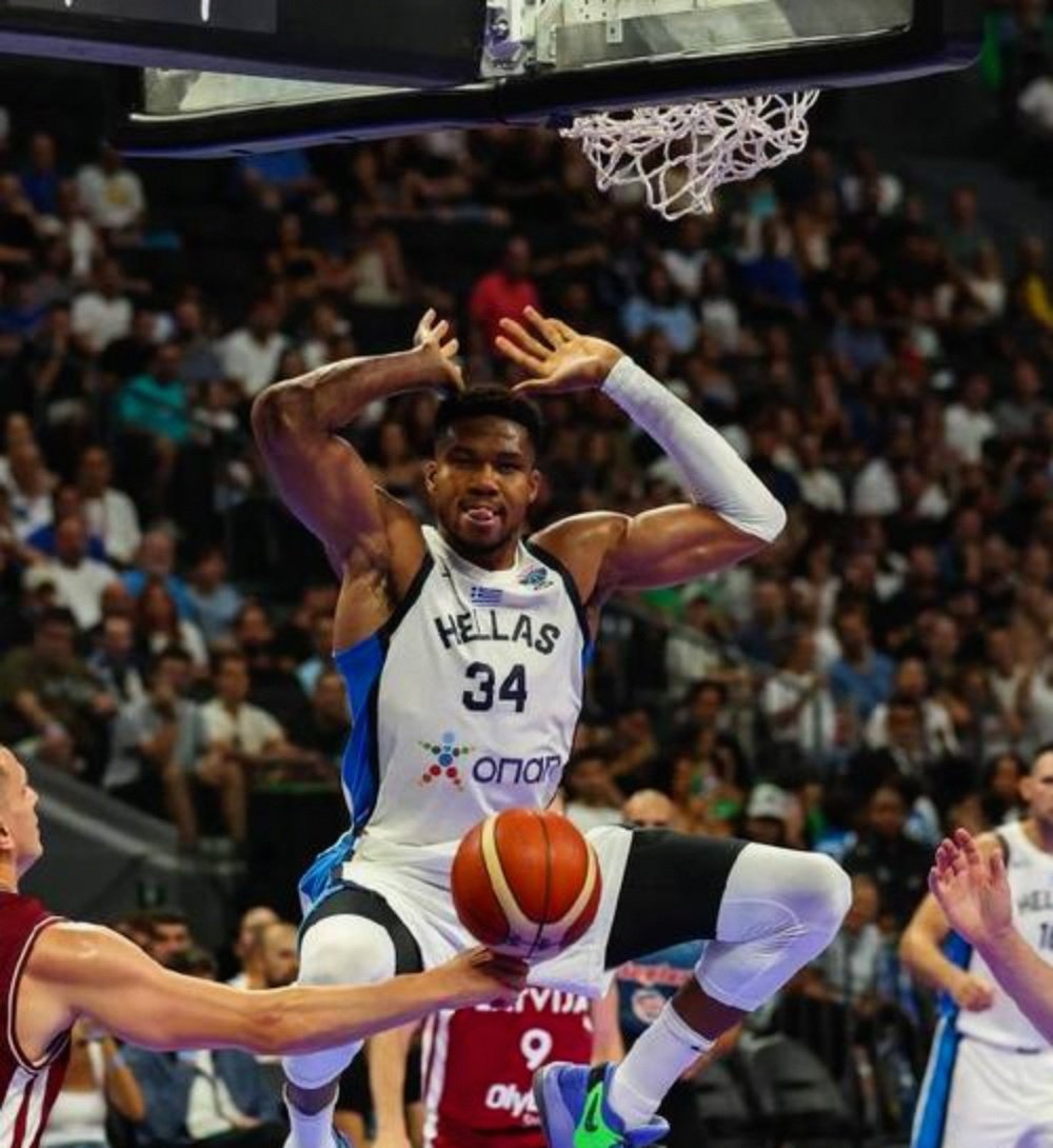 窗口期密尔沃基雄鹿备战NBA季后赛，篮板制胜细节曝光，管理层满意，更衣室氛围转暖的简单介绍