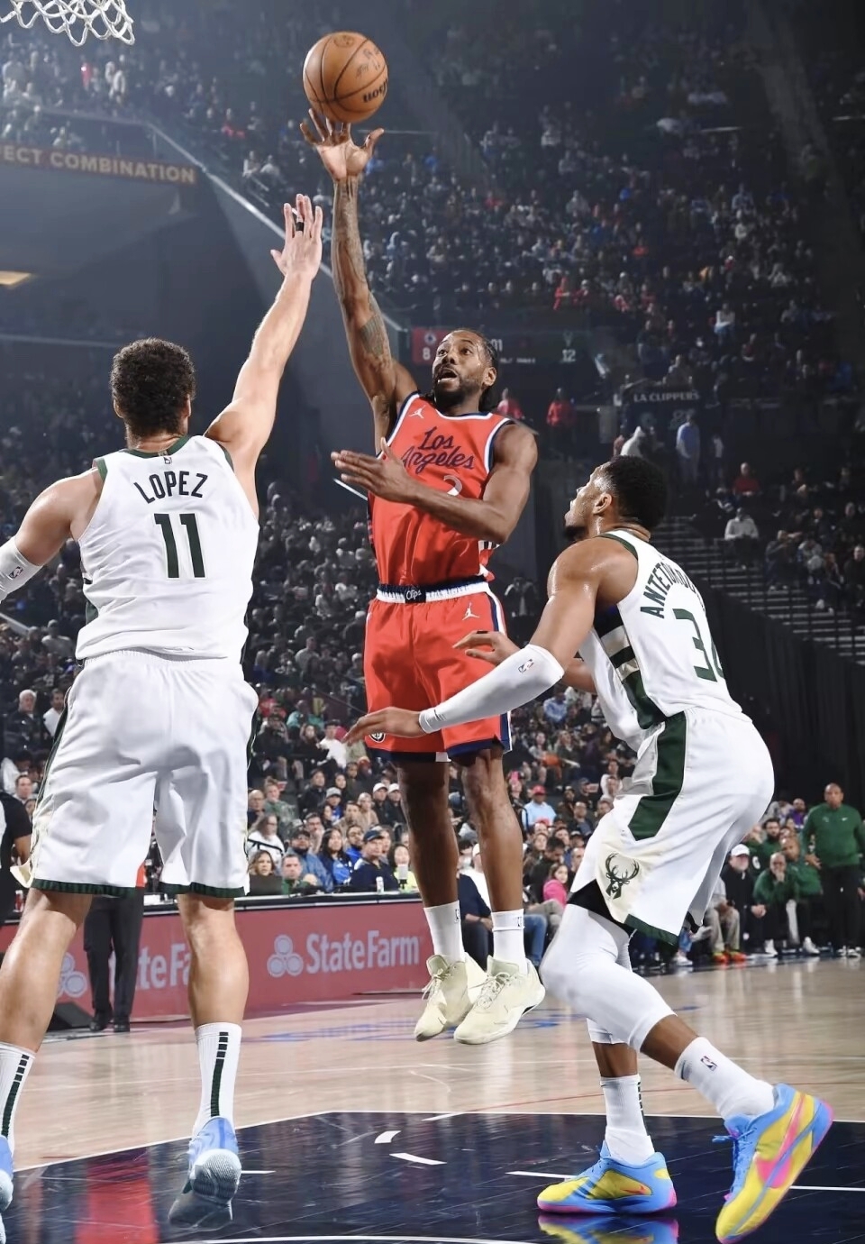 窗口期密尔沃基雄鹿备战NBA季后赛，篮板制胜细节曝光，管理层满意，更衣室氛围转暖的简单介绍